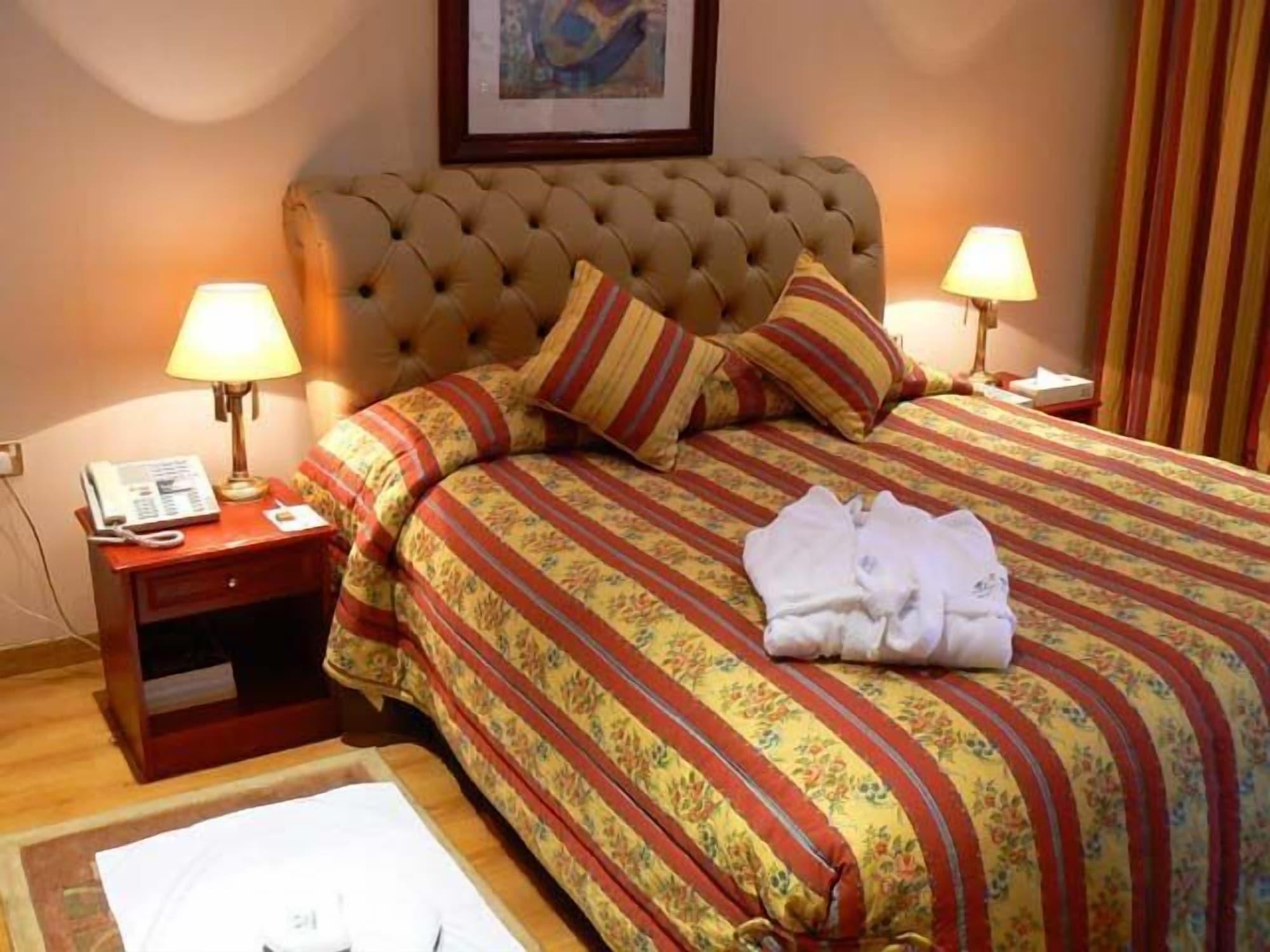 Al Bustan Hotel Doha Kültér fotó