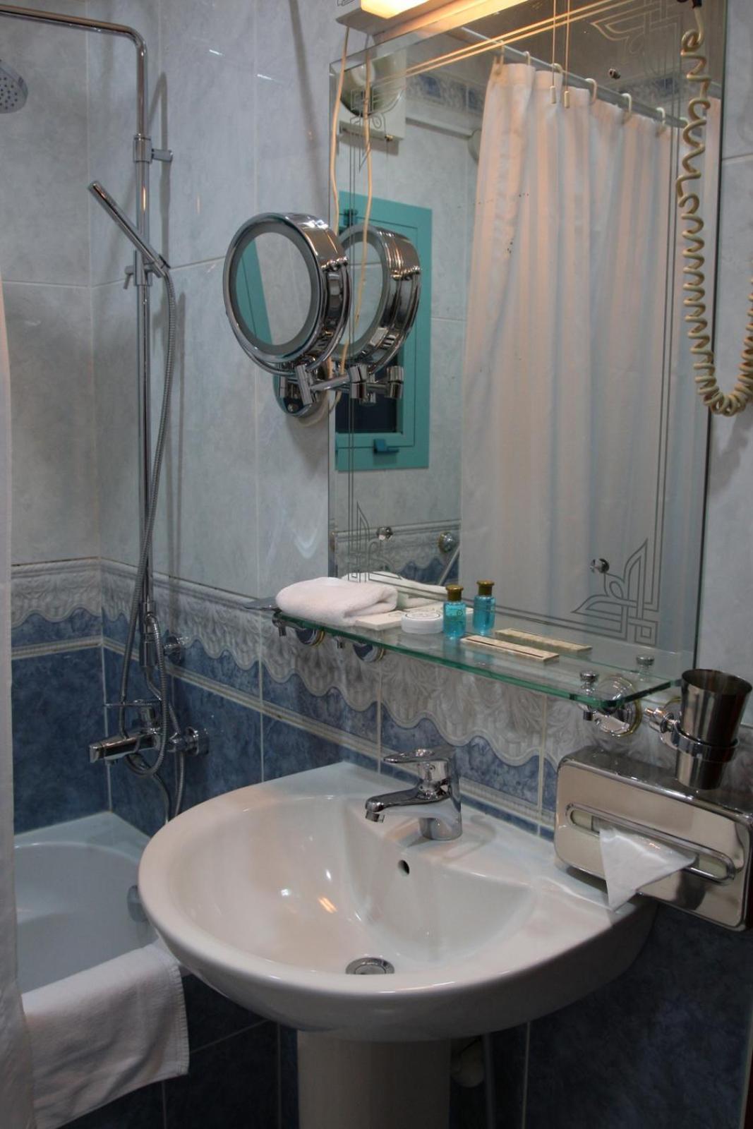 Al Bustan Hotel Doha Kültér fotó