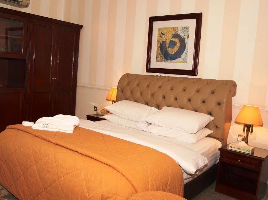 Al Bustan Hotel Doha Kültér fotó