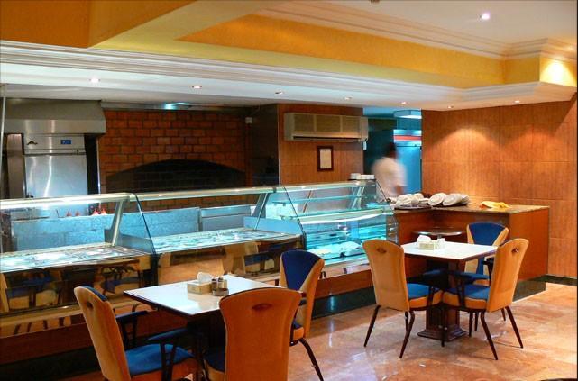 Al Bustan Hotel Doha Kültér fotó